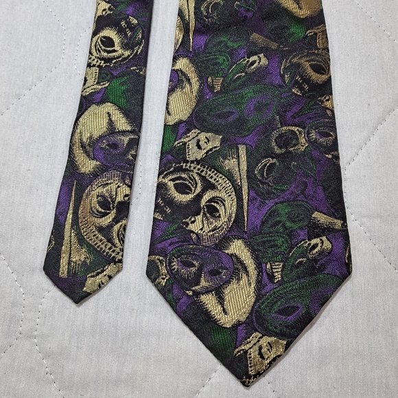 Wembley 💯 Silk Designer Necktie 4"x59" Abstract Multi-colored Purple/Green/Gold - Picture 4 of 9